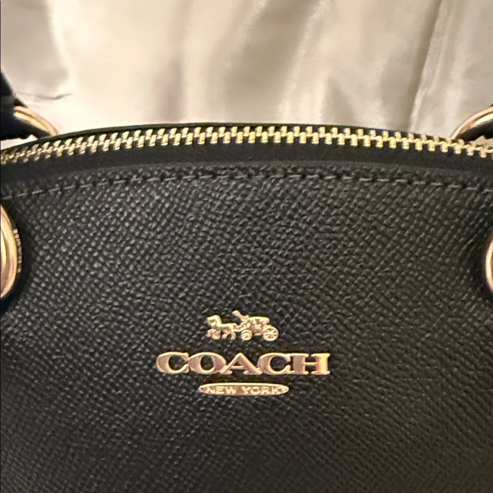 🖤💛Coach NWT Black‎ Pebbled Leather Sadie Satchel/Crossbody strap/Gold Hardware